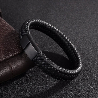 USB Bracelet Charger – Leather Design